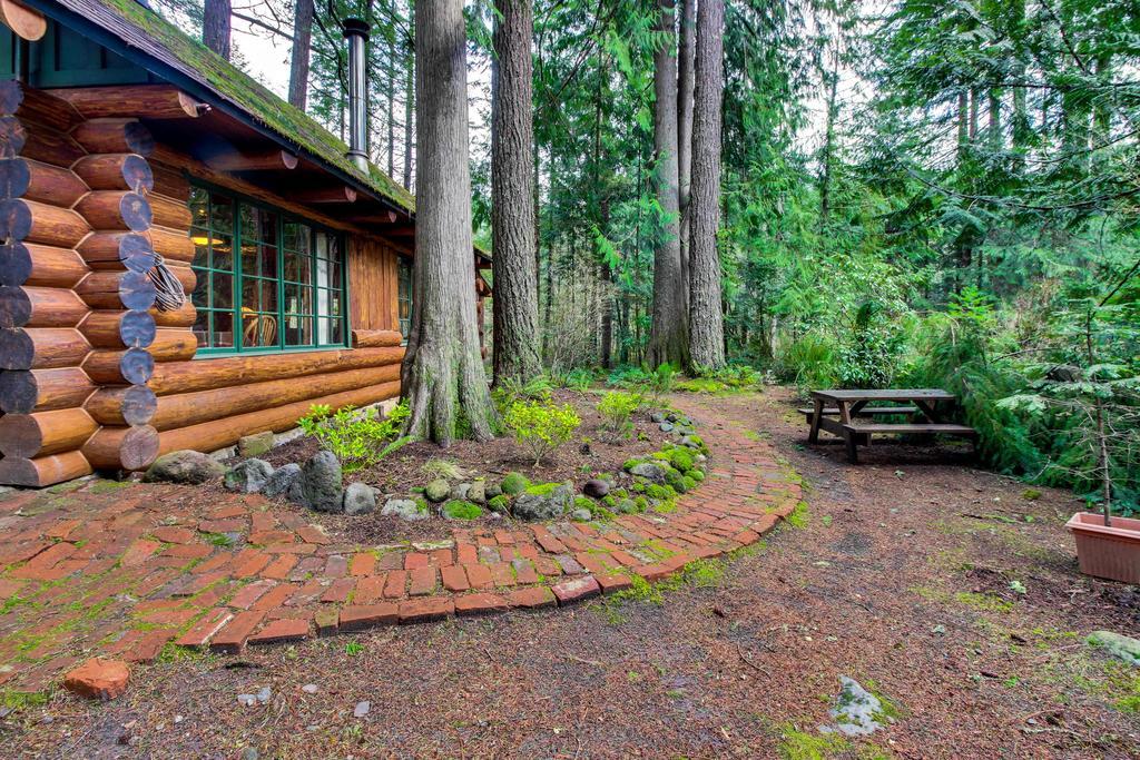 Zoe'S Log Cabin Welches Esterno foto