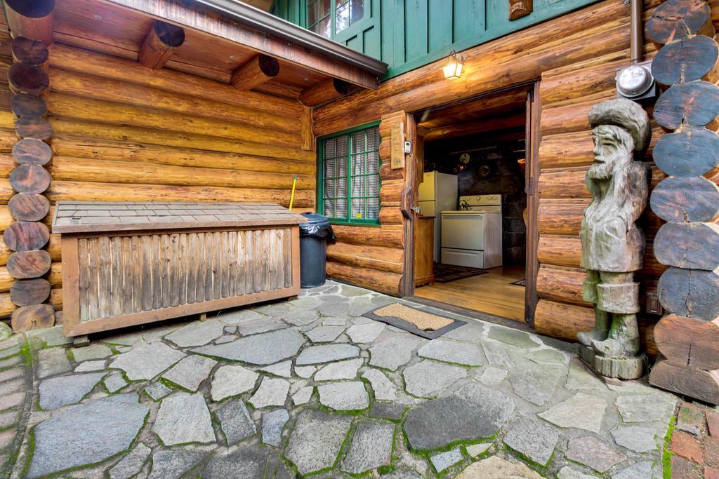 Zoe'S Log Cabin Welches Esterno foto